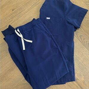Figs Navy Blue Scrub Set